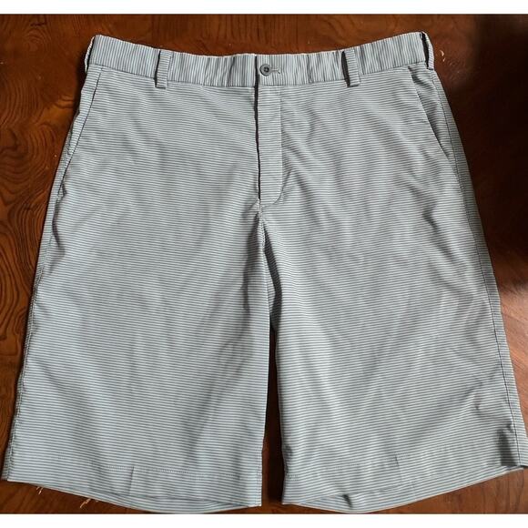 Nike Golf Dri Fit Bermuda Shorts Stripe Poly Stretch Performance Men’s Size 34 - Picture 1 of 7